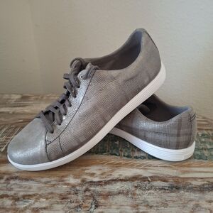 Cole Haan Women's Gray Grand Crosscourt Sneaker Magnet Pixie Suede Size: 10B